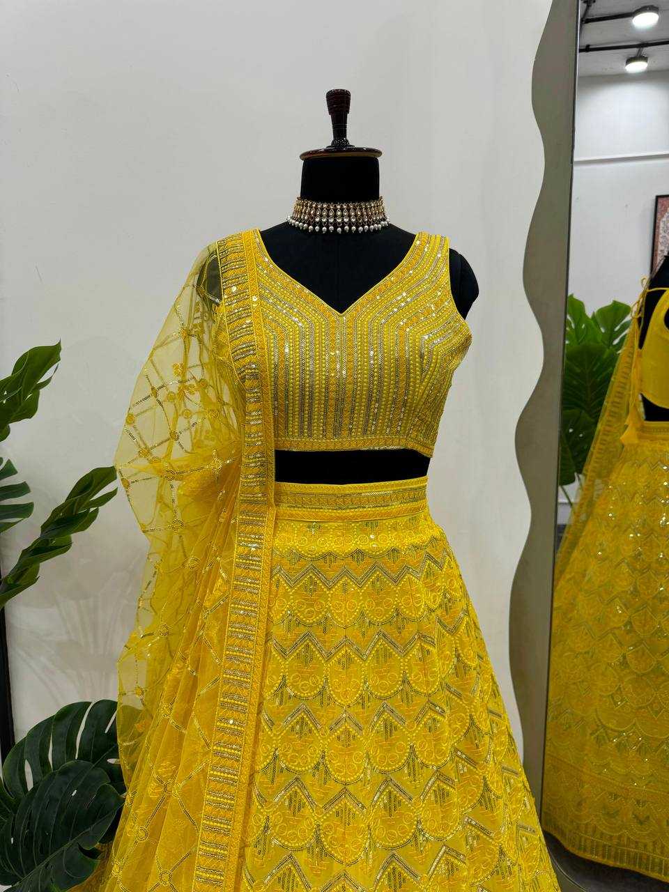 YNF FAUX GEORGETTE RIN162 269 LEHENGAS WHOLESALE DESIGNER FANCY TRADITIONAL LEHENGAS MANUFACTURER     